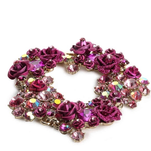 Betsey Johnson Jewelry - Betsey Johnson IN LOVE FLOWER BRACELET